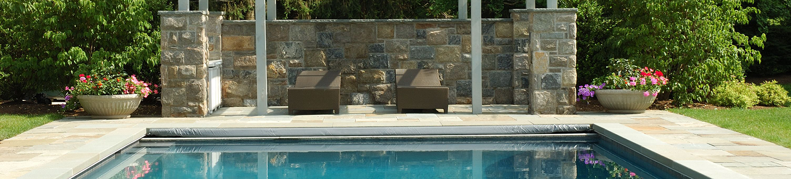 Custom Swimming Pool &amp; Pergola Installation in San Fernando